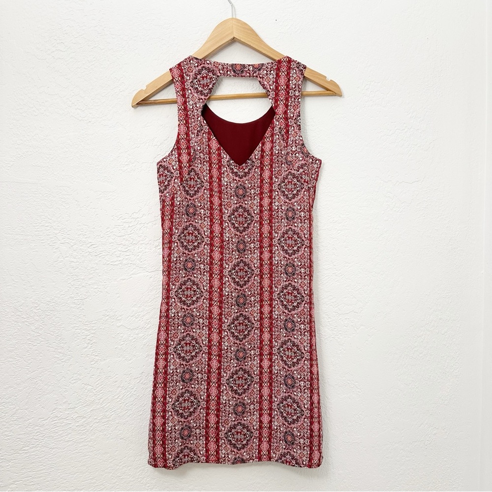 Pink Republic Keyhole Back Boho Dress - Picture 4 of 11